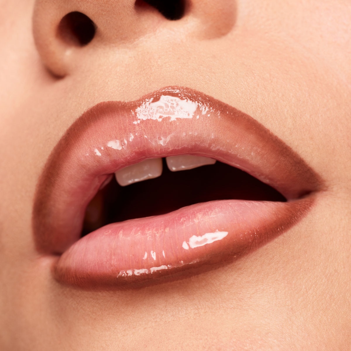 TRACE'D OUT PENCIL LIP LINER (DELINEADOR PARA LABIOS)